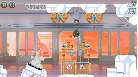 愤怒的小鸟游戏手机图1