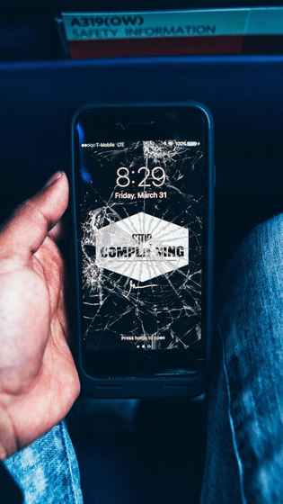 假装碎屏恶搞模拟图1